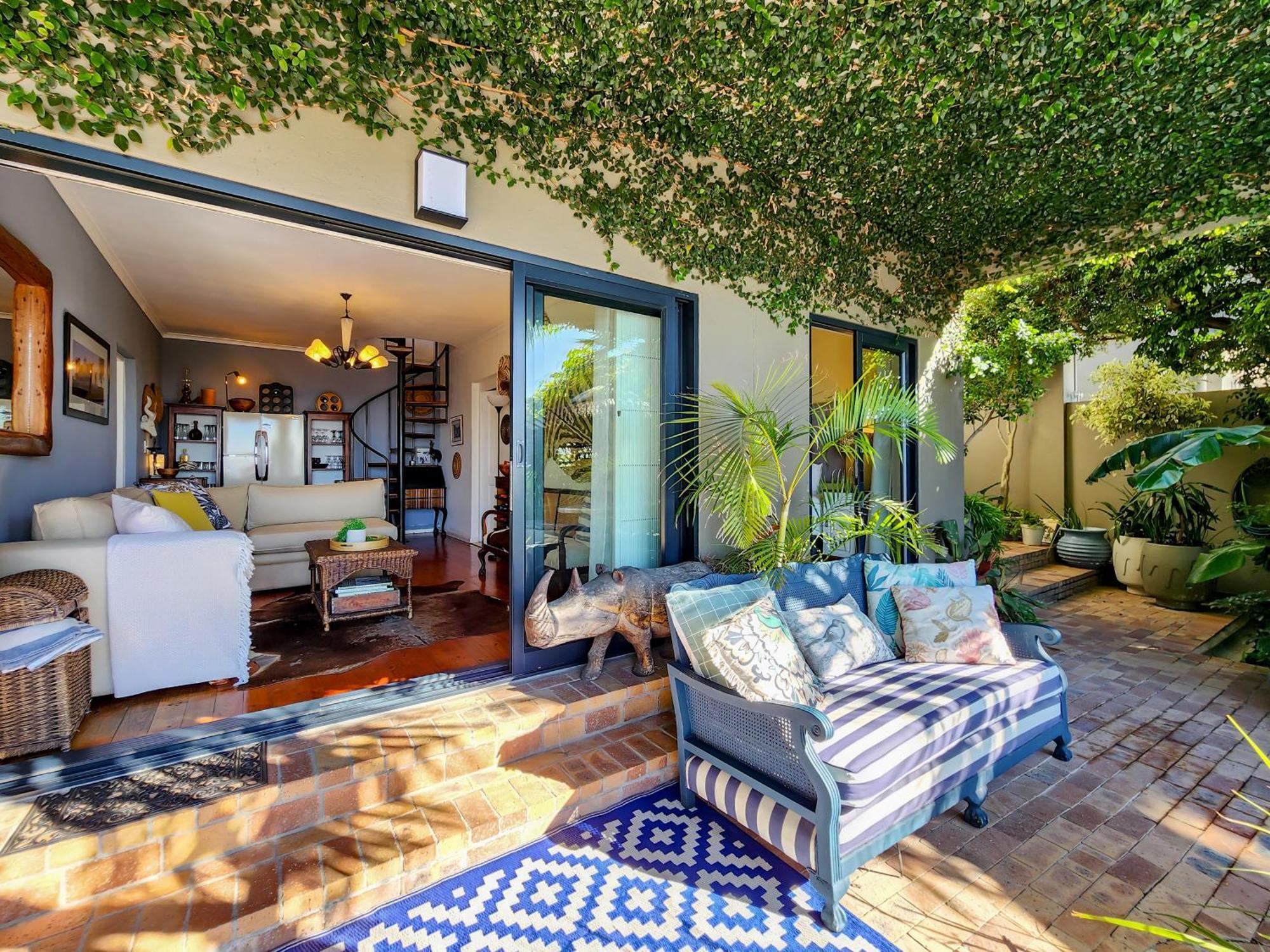 Bluegum Hill Guesthouse & Apartments เคปทาวน์ ภายนอก รูปภาพ