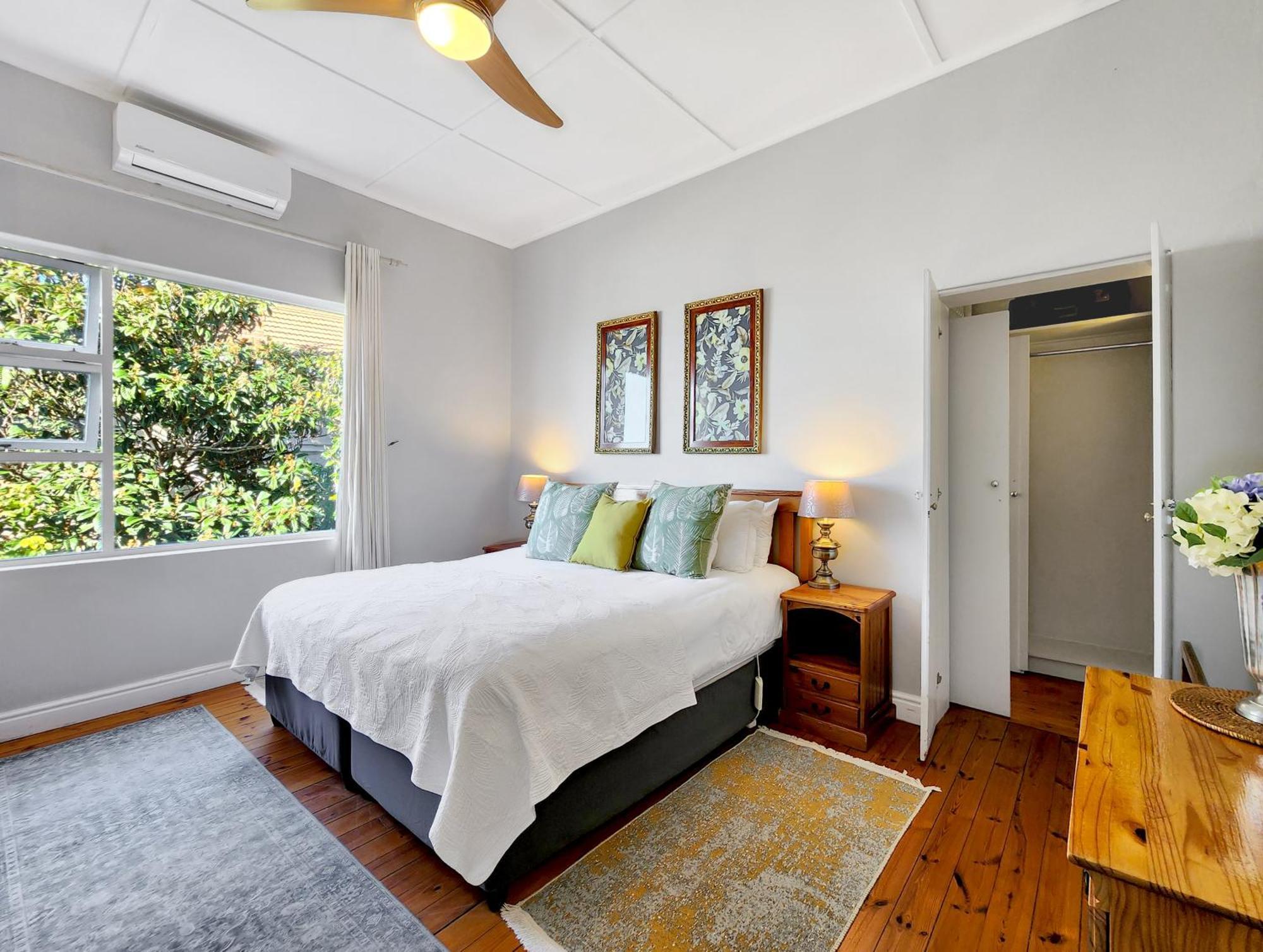 Bluegum Hill Guesthouse & Apartments เคปทาวน์ ภายนอก รูปภาพ