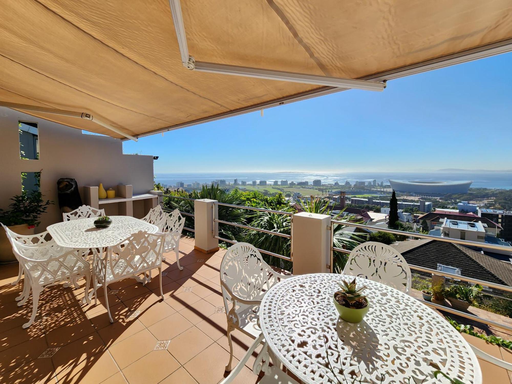 Bluegum Hill Guesthouse & Apartments เคปทาวน์ ภายนอก รูปภาพ